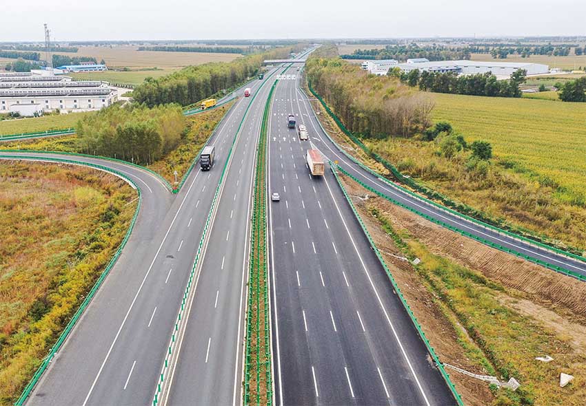 京哈高速拉林河（吉黑省界）至哈尔滨段改扩建工程.jpg